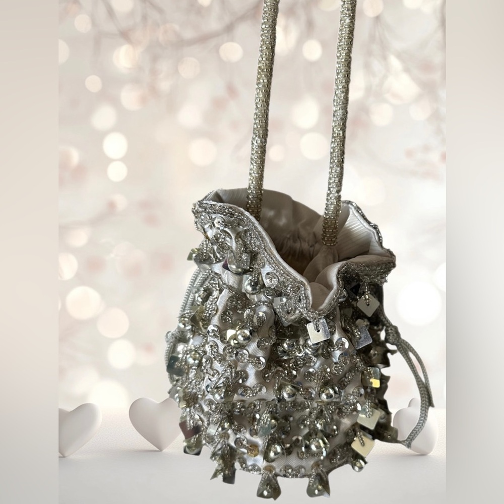 Silver sequined & beaded mini bag with beaded handle and drawstring closure - Picture 7 of 7